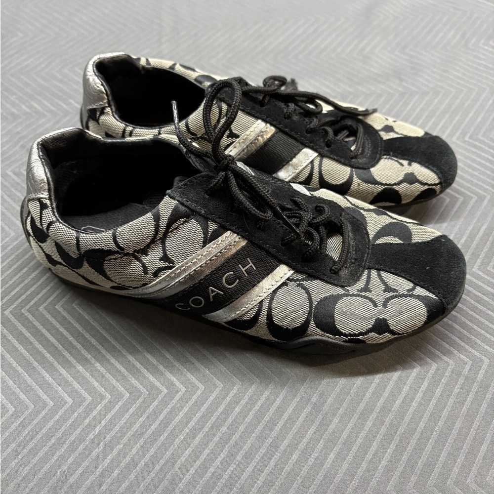 Coach Jayme Signature C Sneakers Black & Silver Size 6M